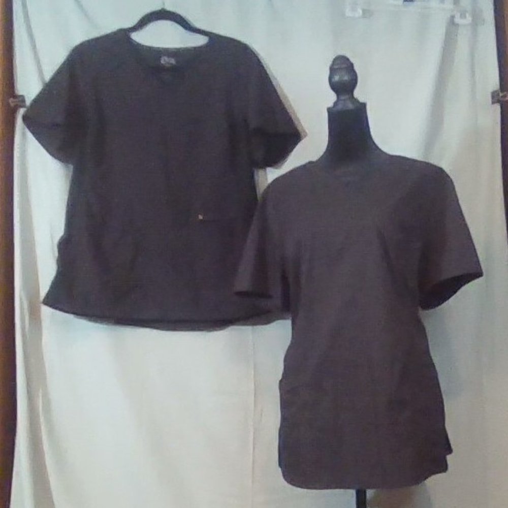 2 Women's Scrub Tops Size L Cherokee iFlex/Elle Black